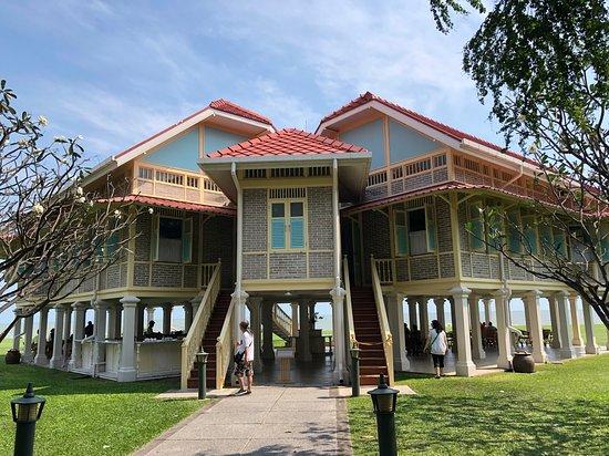 Mrigadayavan Palace Tea Room